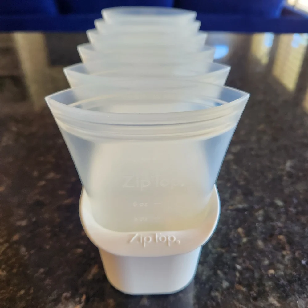 ZipTop Reusable Breastmilk Containers with Tray